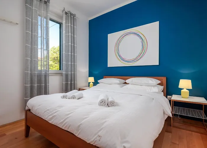 Lux Split Centre Apartments